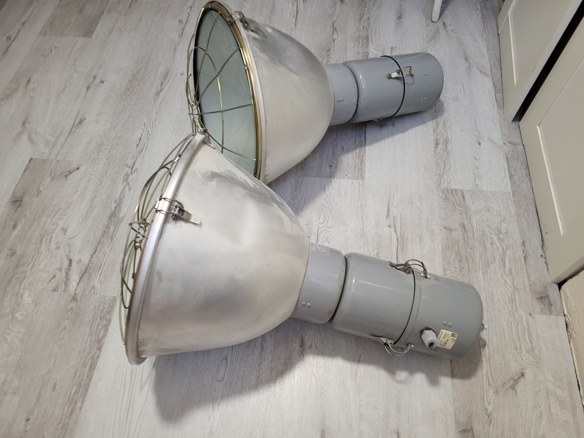 Lampy przemysłowe loftowe