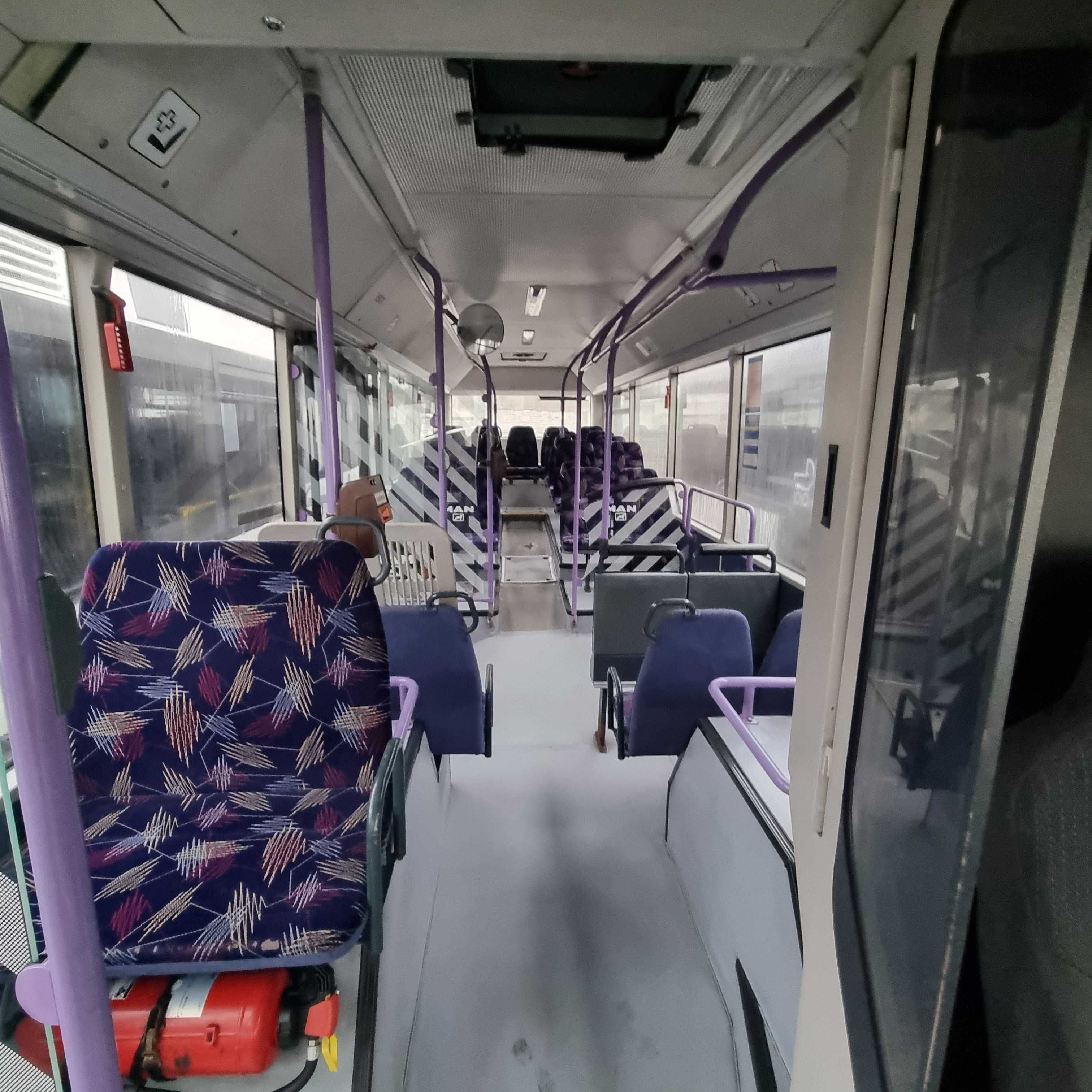 Autobus - MAN A76