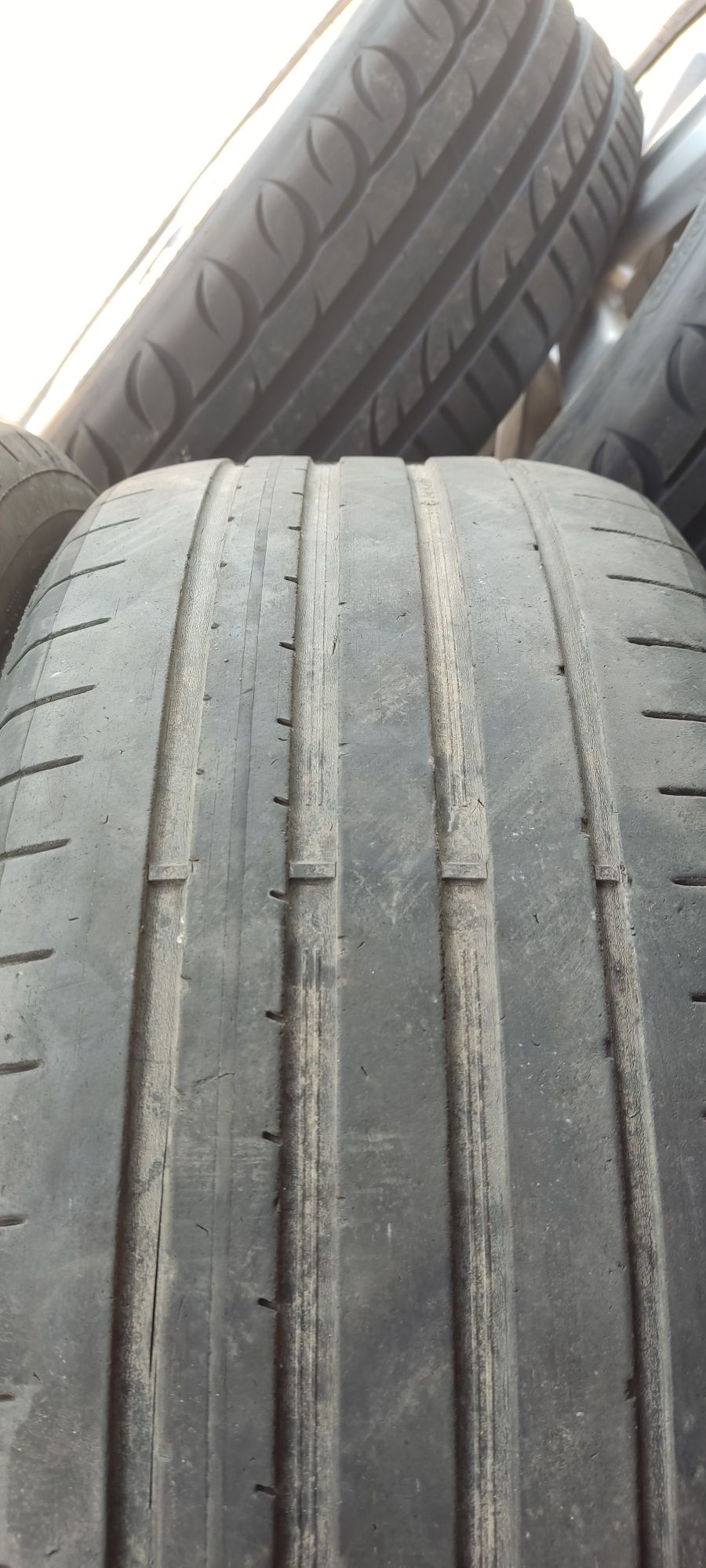 215/50/17  (95Y) DUNLOP