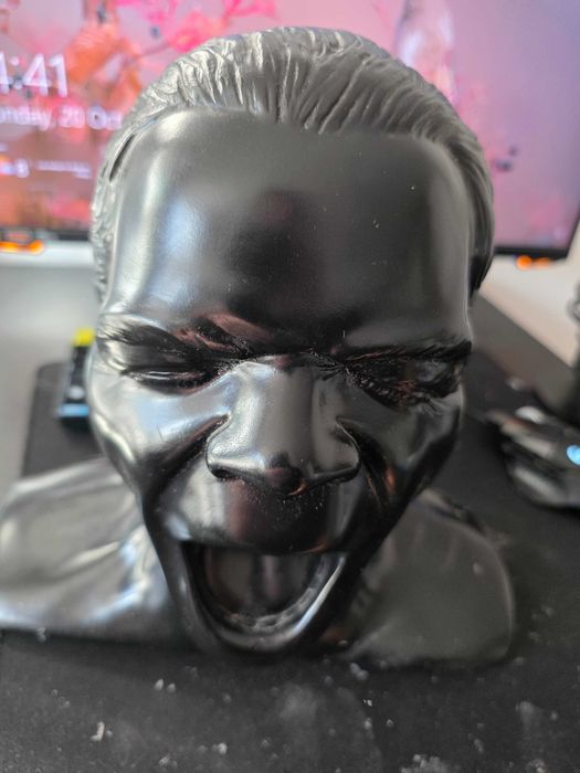 Glowa stojak na sluchawki