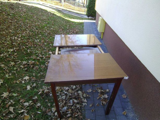 Stół i krzesła  ##