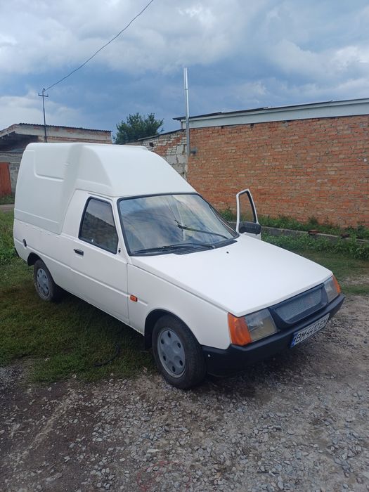 Заз таврія пікап