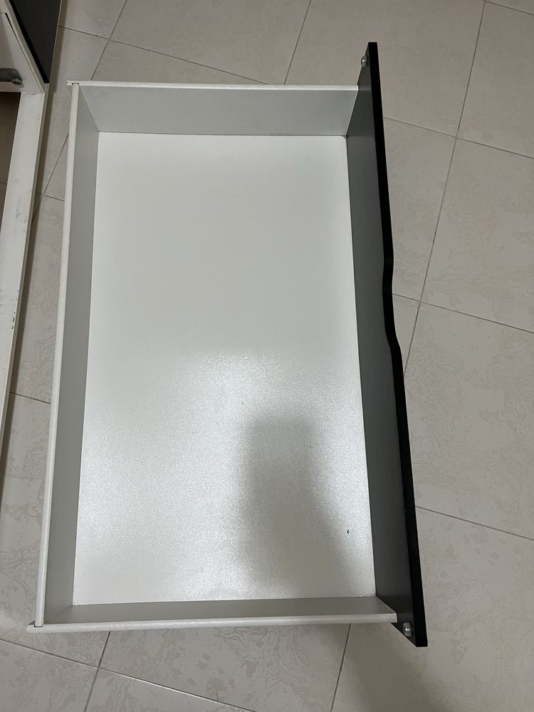 Cama de solteiro com 2 gavetas (IKEA)