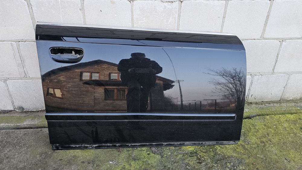 Audi a4 b7 drzwi prawy przód LY9B
