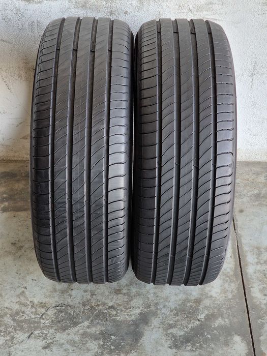 2 Pneus MICHELIN Semi Novos 215/55R17