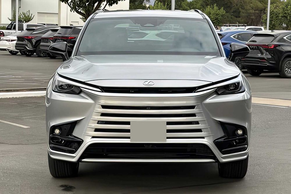 Lexus TX 500h      2025