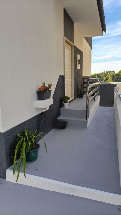 Vivenda com excelentes vistas em local sossegado