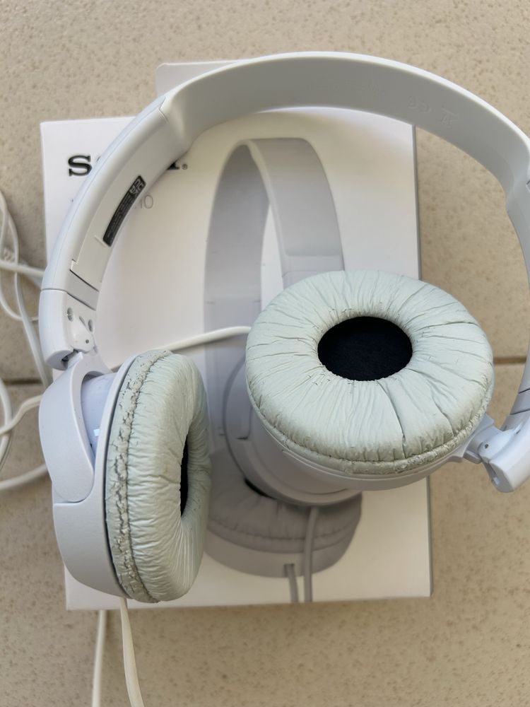 Fones Sony MDR - ZX110 Brancos
