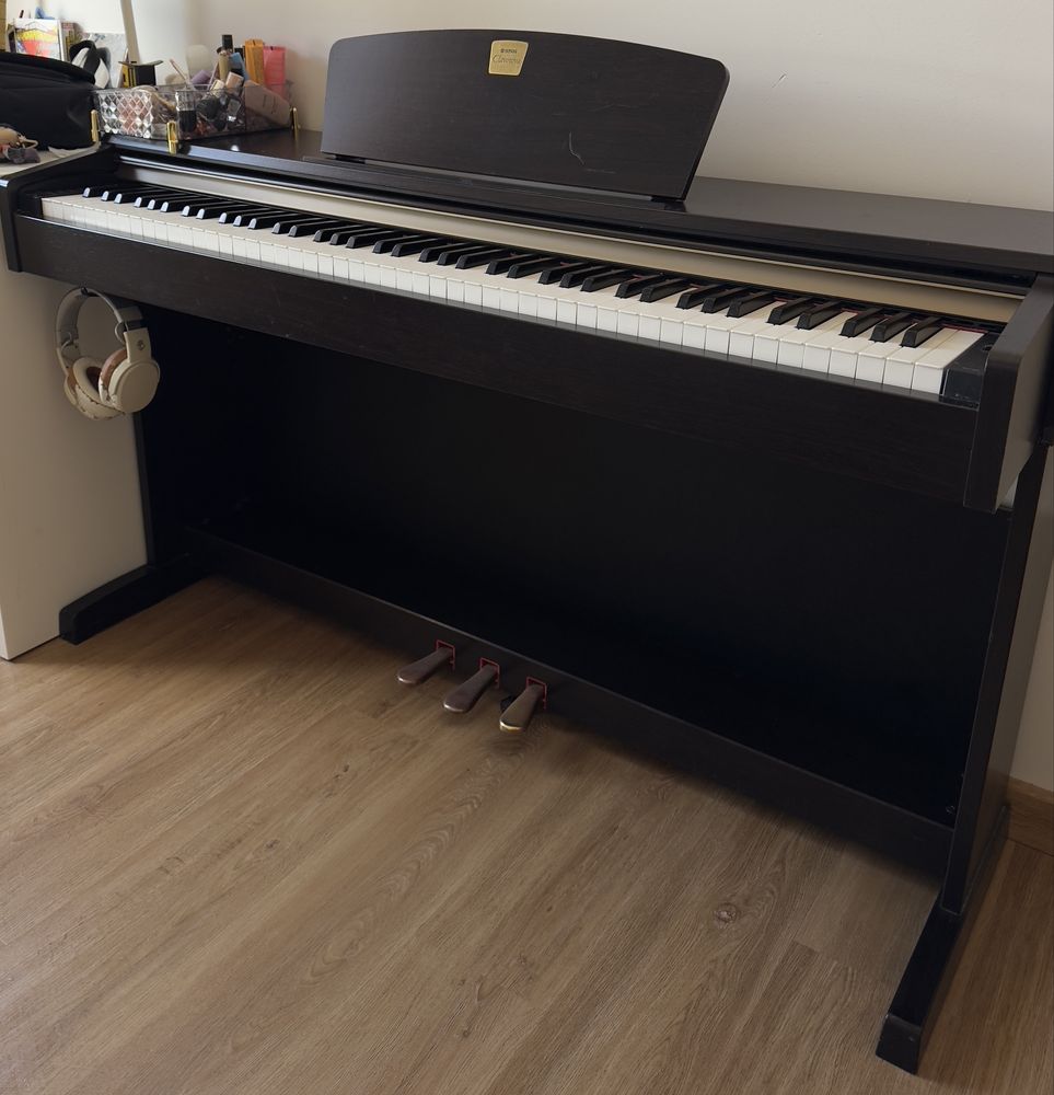 Pianino yamaha clp 320