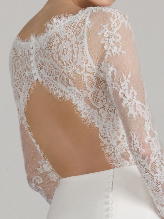 Elegancka i oryginalna suknia ślubna Pronovias Monroe
