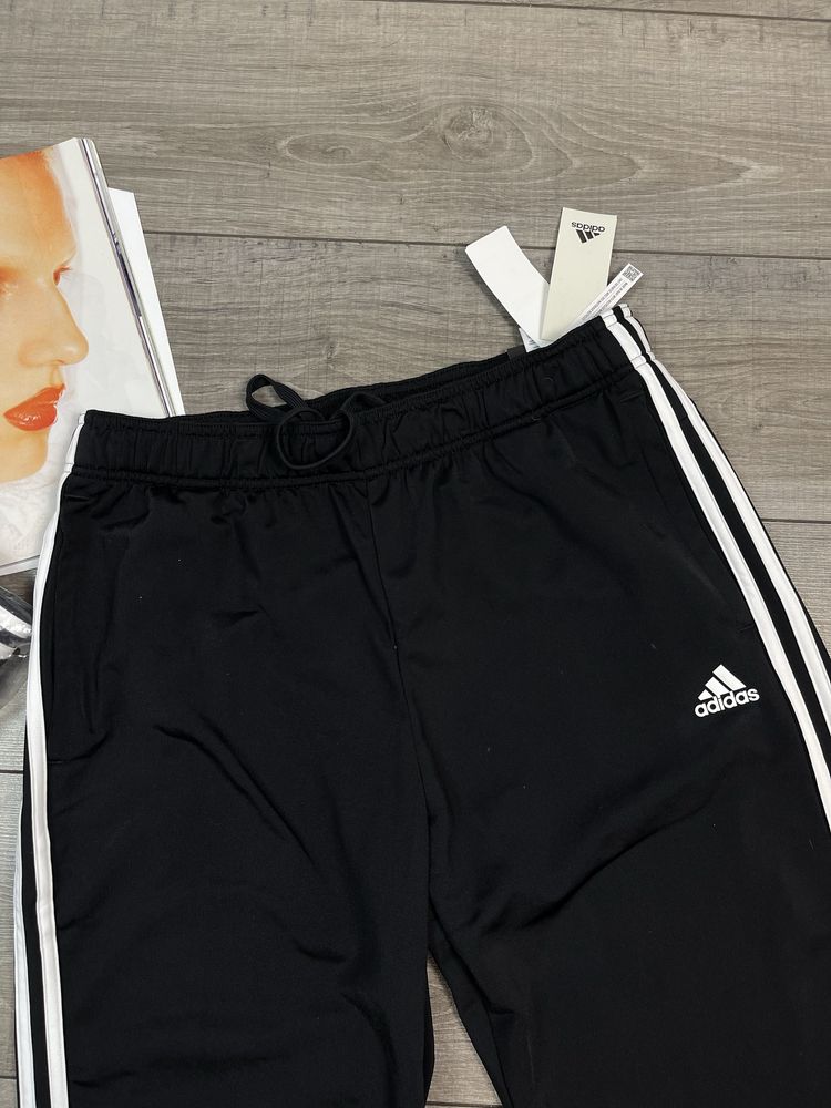 Спортивні штани  adidas  м 3s jog tp tri h46105