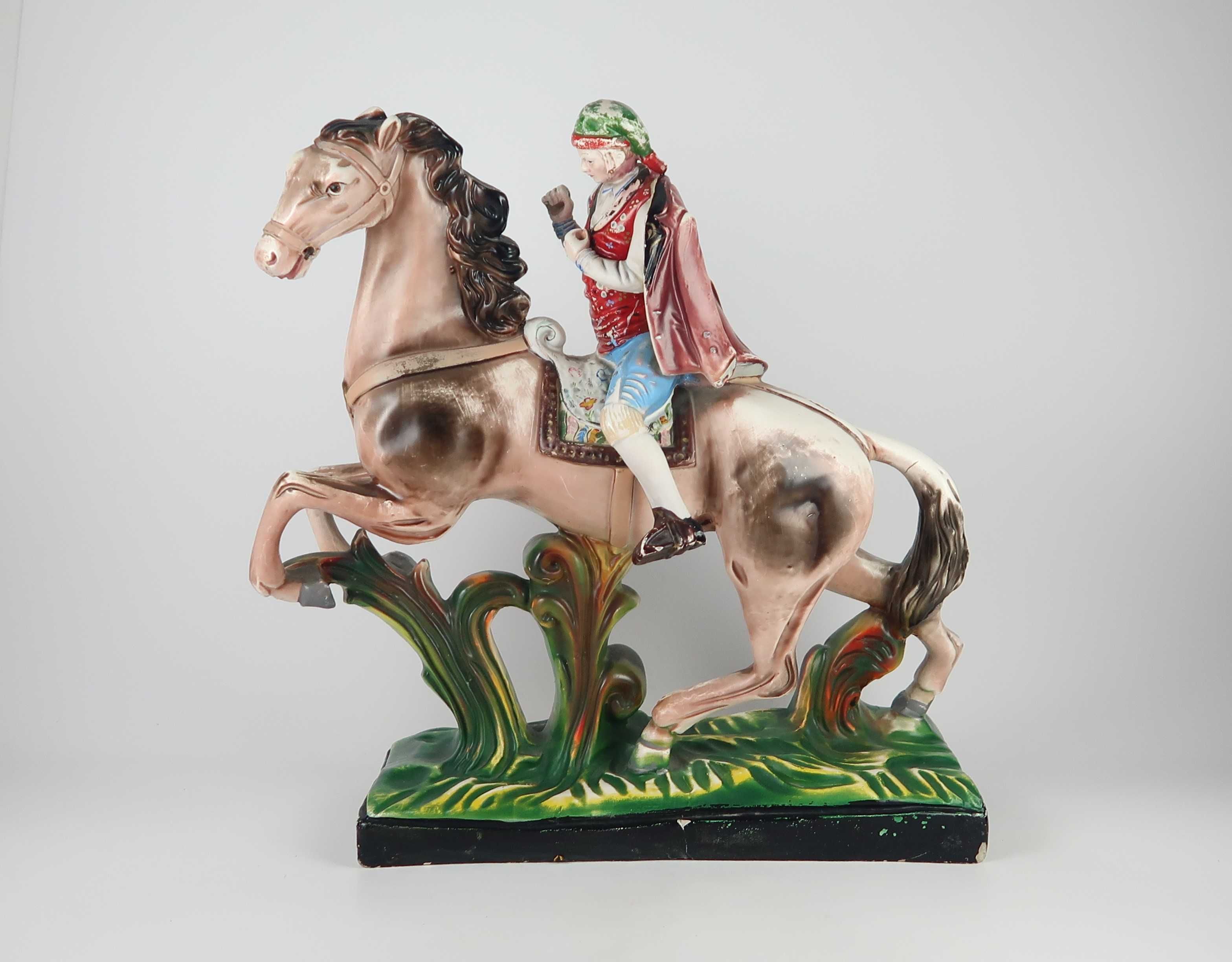 Escultura em faiança - Campino a Cavalo