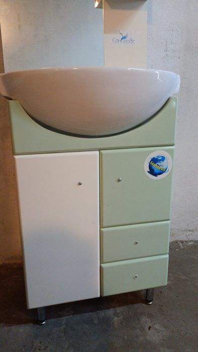 Меблі пенал для ванної кімнати нові