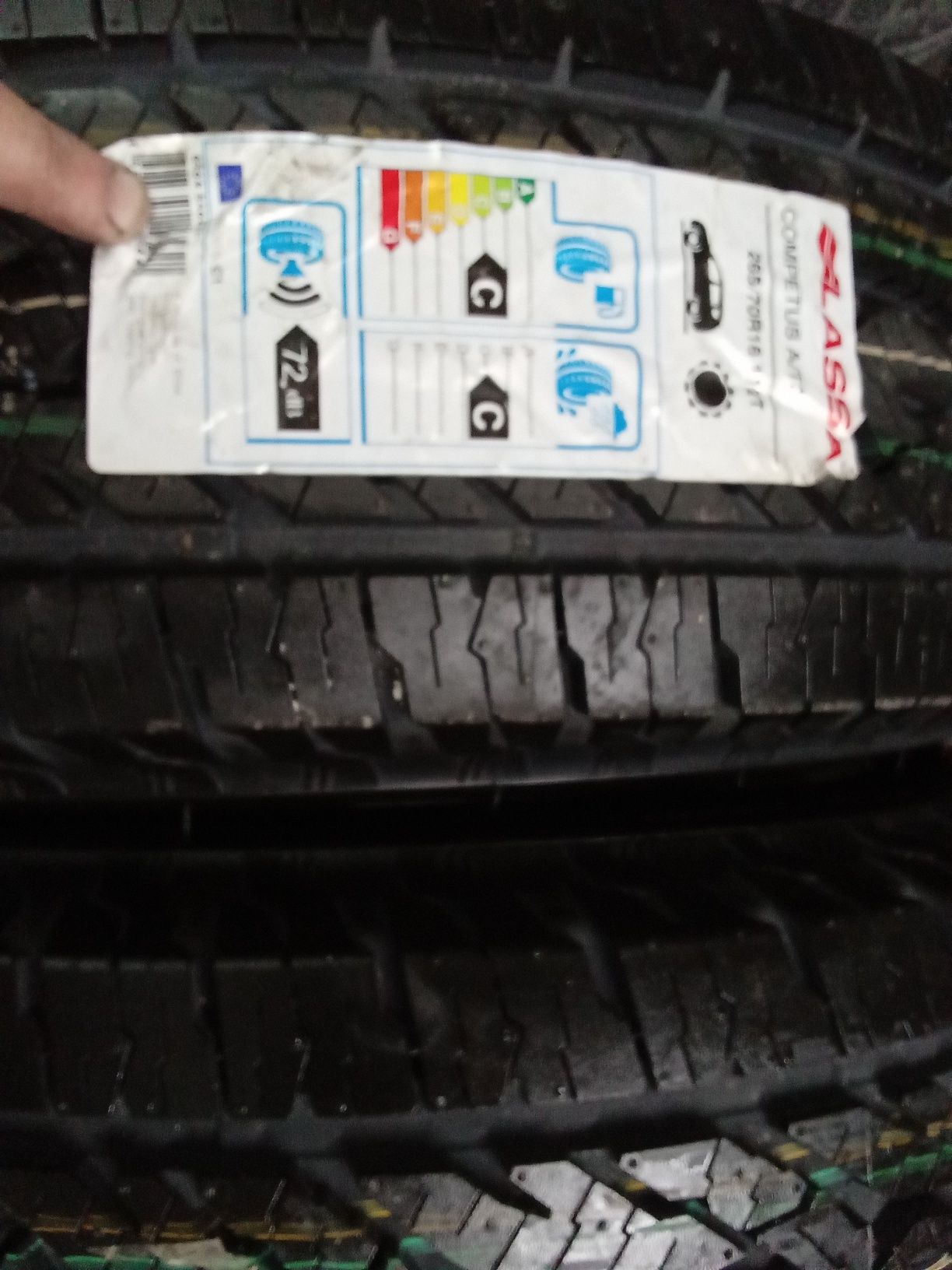 Pneus 265/70r16 LASSA novos Jeep