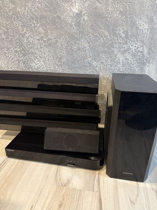 Kino domowe samsung HT-F5550