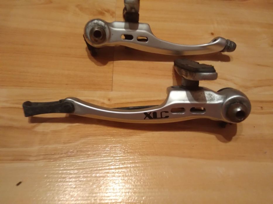 Dwie szczęki hamulcowe XLC