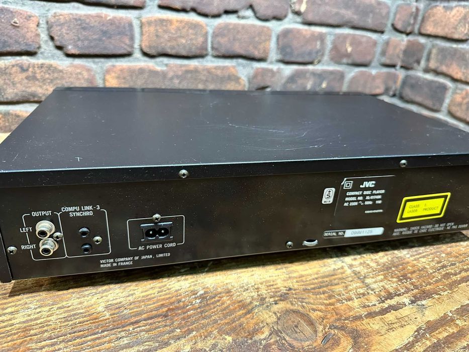 Odtwarzacz CD JVC XL-V 174