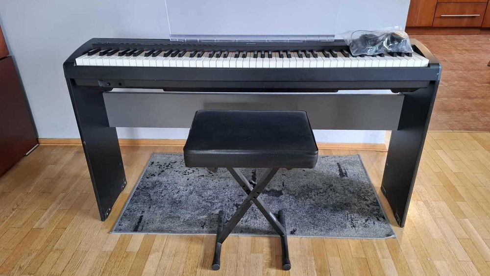 Yamaha P-95 pianino