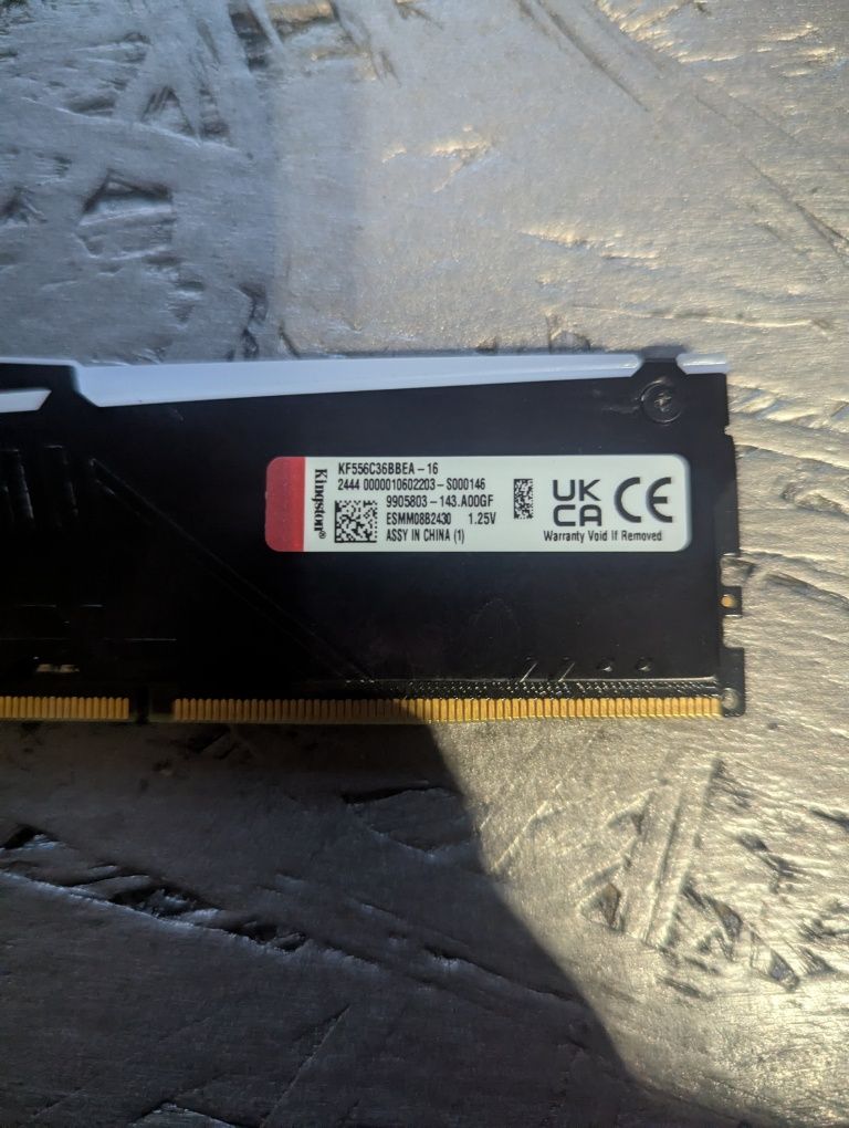 Kingston Fury RGB (16GB, DDR5)