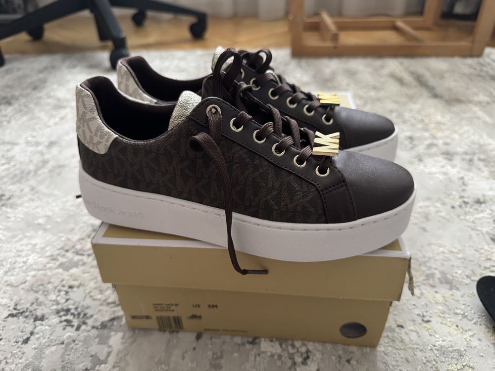 Michael kors розмір 6 (23.5 см)