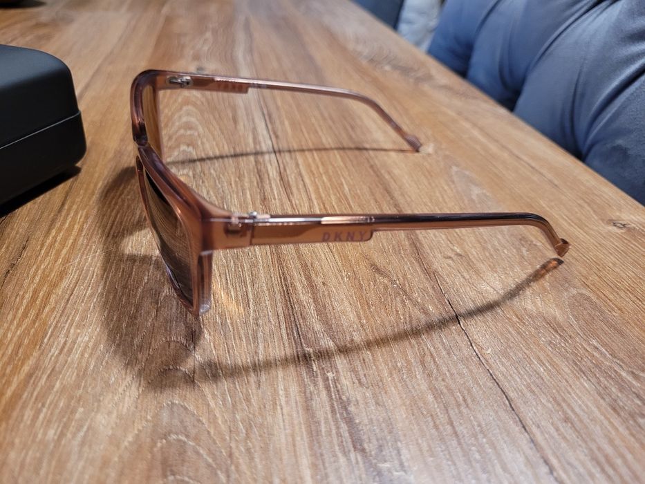 Okulary Przeciwsłoneczne Damskie DKNY DK532S