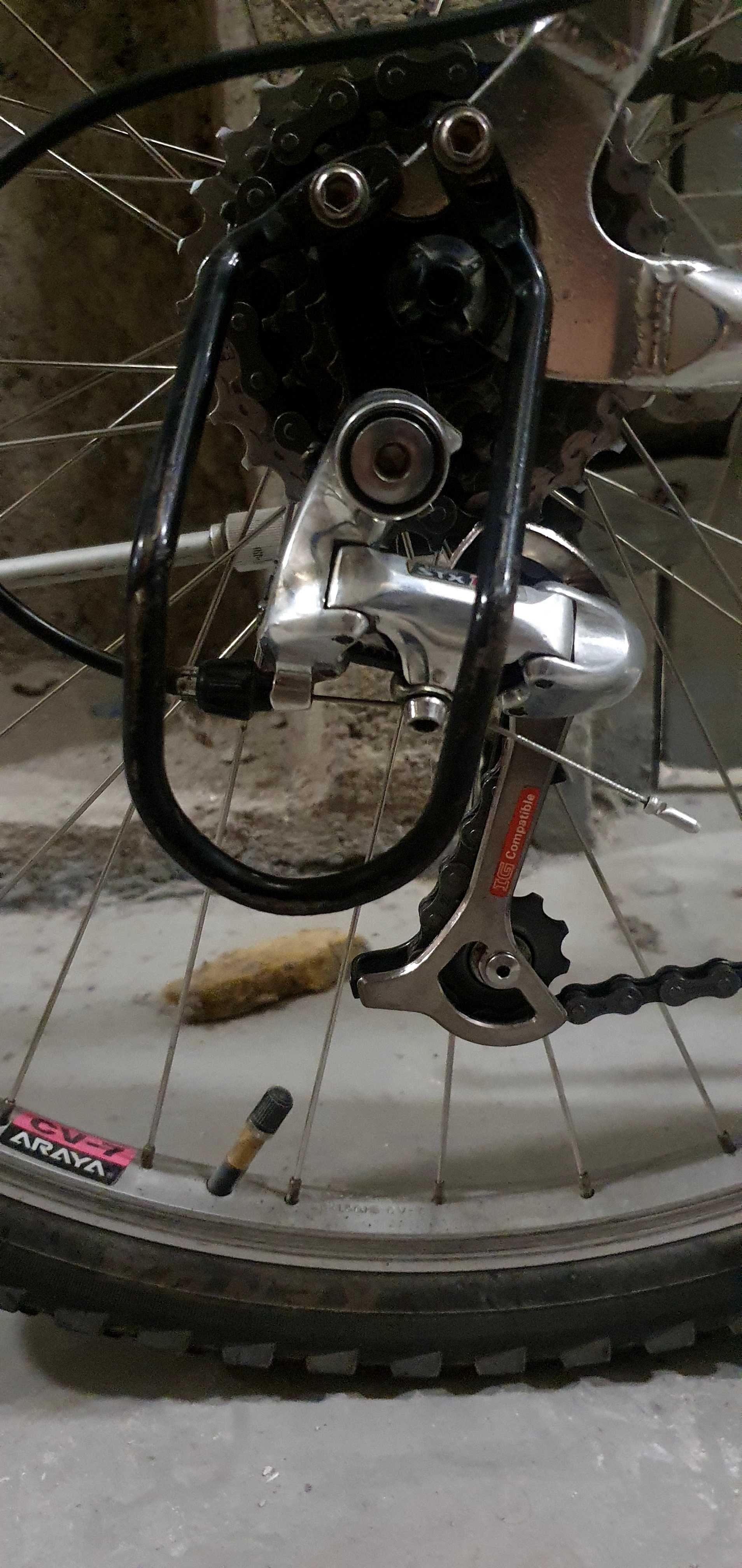 Rower GIANT Track Atx 850