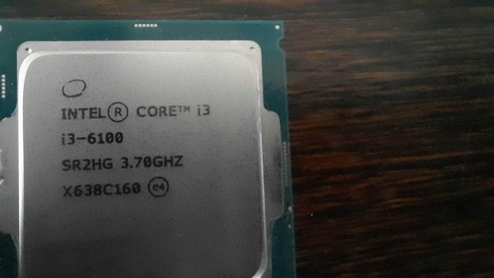 Intel Core i3-6100 3.7 GHZ + cooler