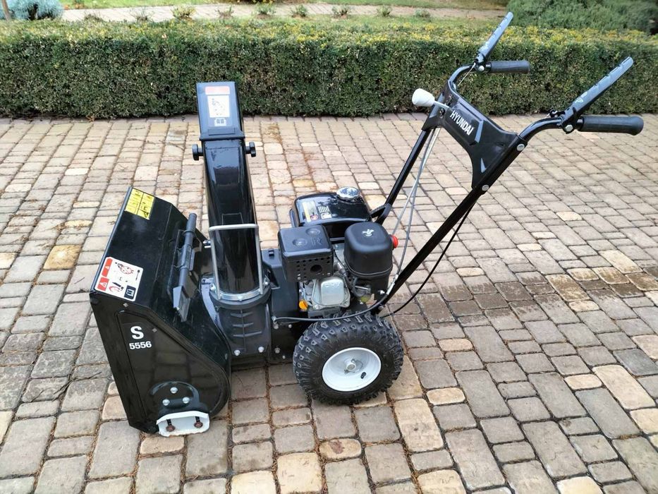 Снігоприбирач бензиновий Hyundai S 5556