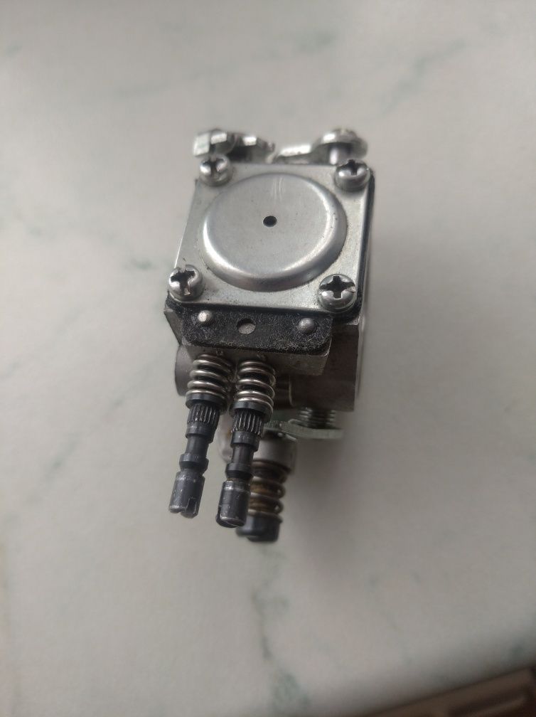 Gaźnik Makita  109, 110, 111, 115, MAKITA DCS 430.  520. 5200. - WALBR