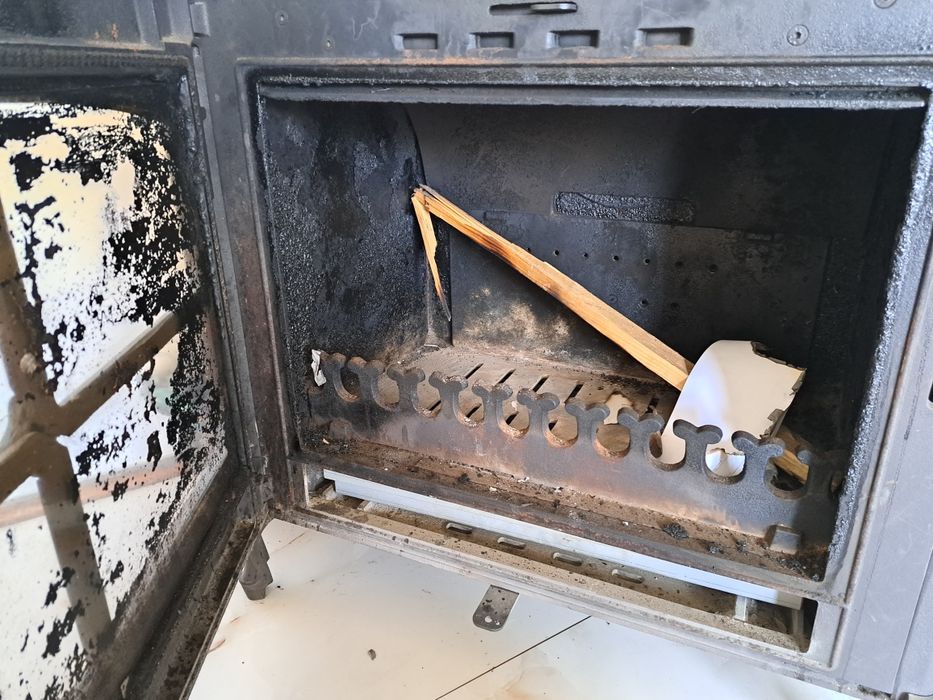 Piec kominkowy żeliwny Rustica 10 kW
