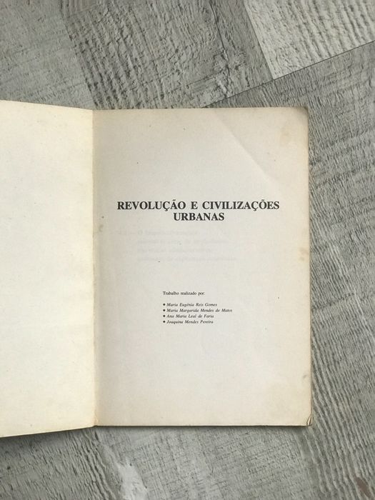 Livro de História 8 Ano (Muito Antigo)