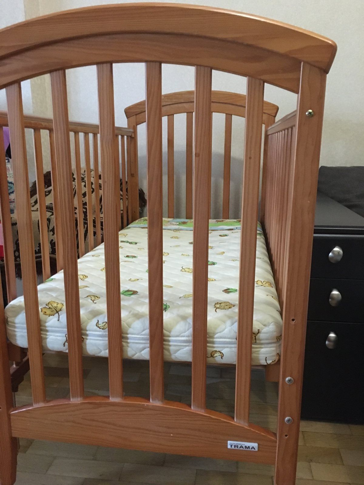 Детская кроватка 1000 грн