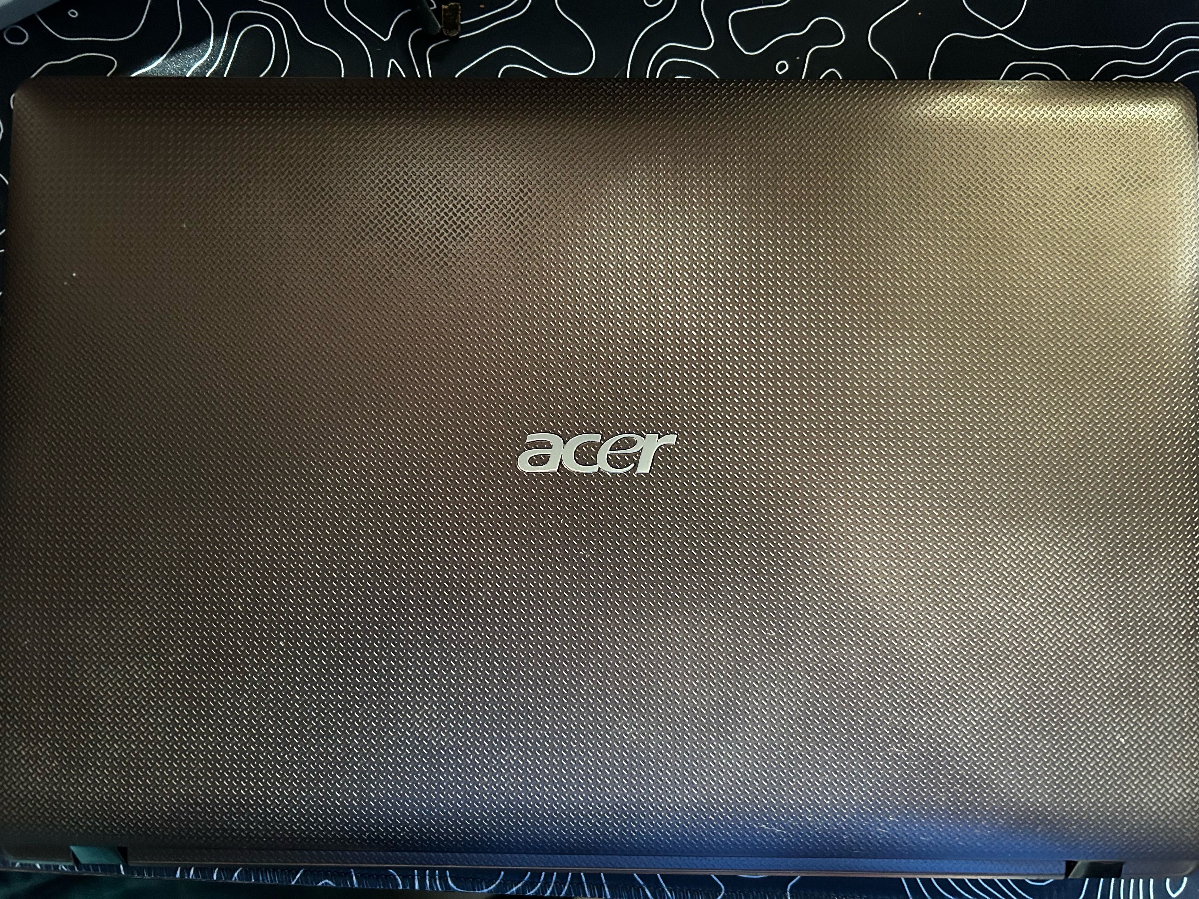 Acer i5 8GB Ram 240 GB SSD