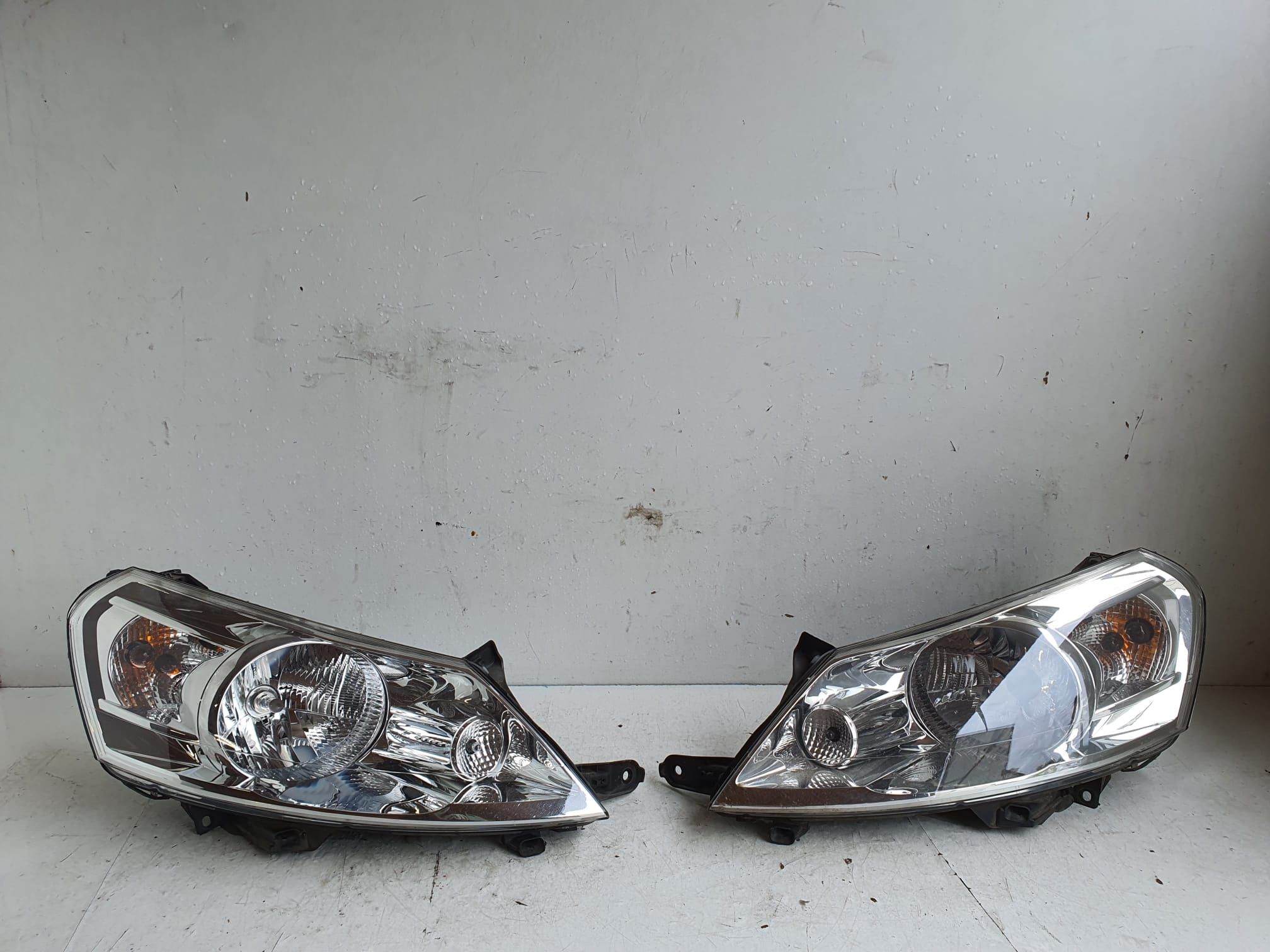 Zderzak maska lampa pas Citroen Jumpy II EZW