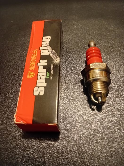 Продам свічки запалюваня (2шт)