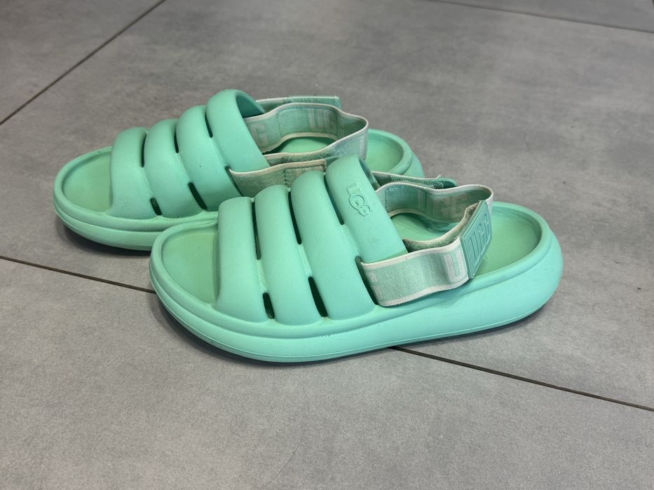 Ugg босоніжки