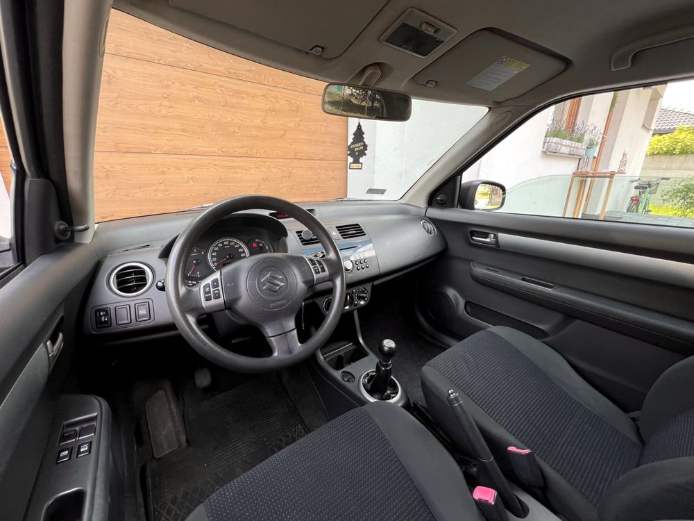 Suzuki Swift 1.3 2008r, klimatyzacja, podgrzewane fotele, el. lusterka