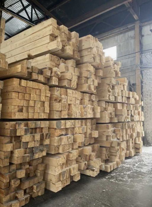 Пиломатеріал з доставкою: брус, дошка, стропила