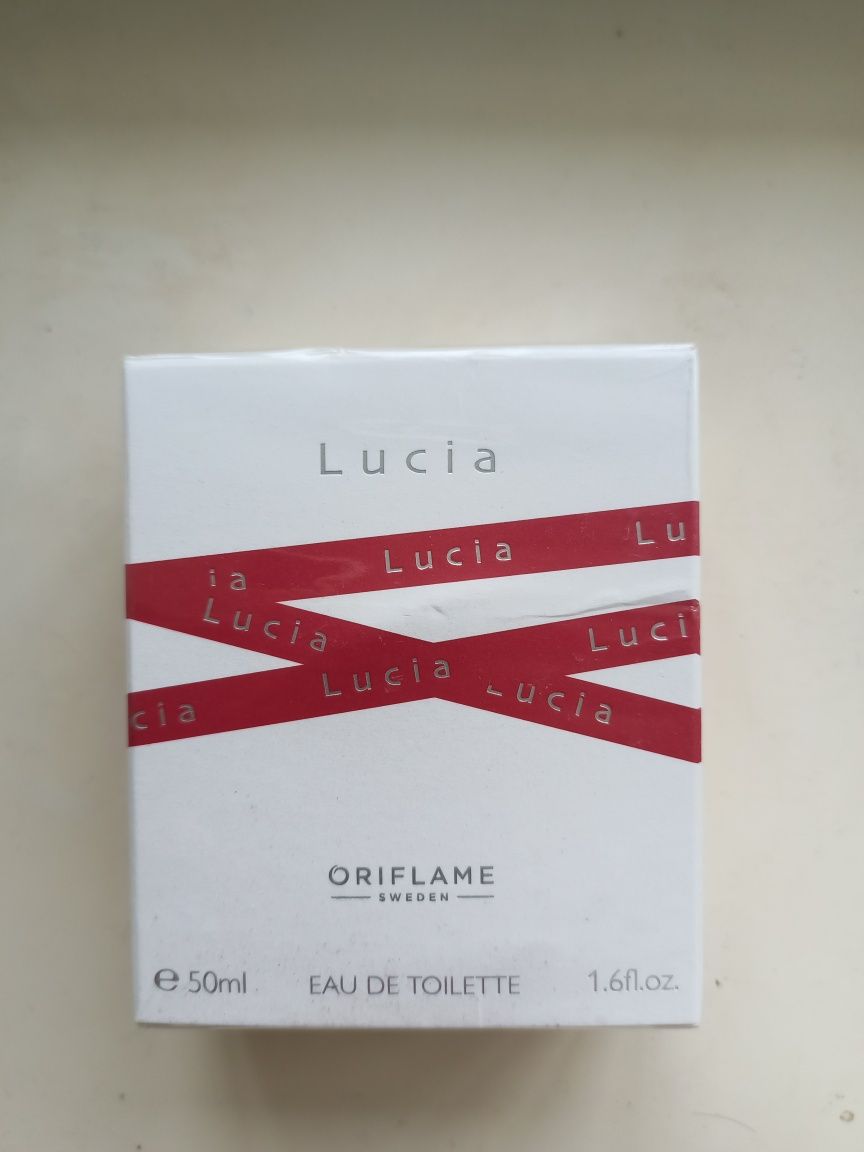 Lucia oriflame her