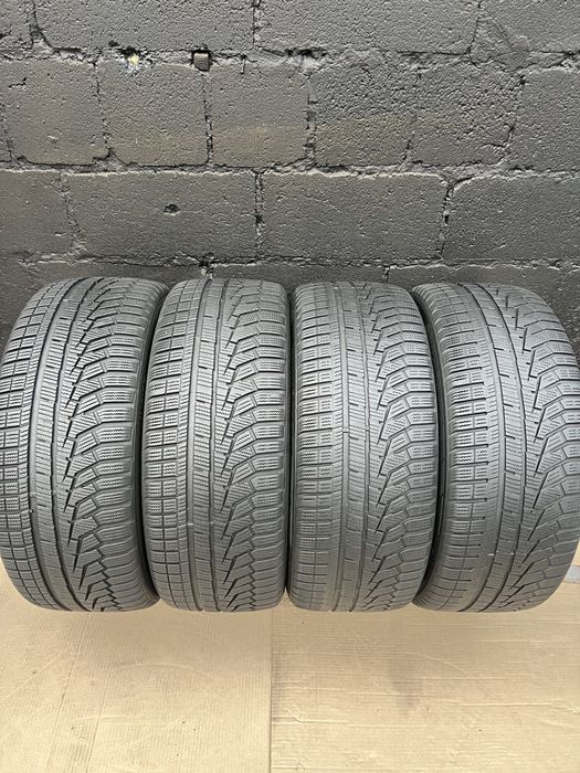 Шини р18 235/45 Hankook Winter I*Cept evo2