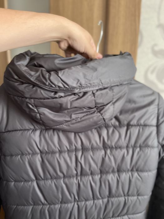 Жіноча зимова куртка-пуховик