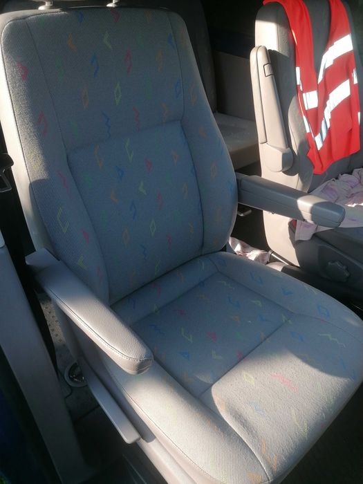 Fotel prawy VW transporter T5