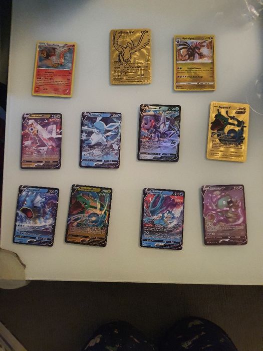 Cartas Pokémon variadas