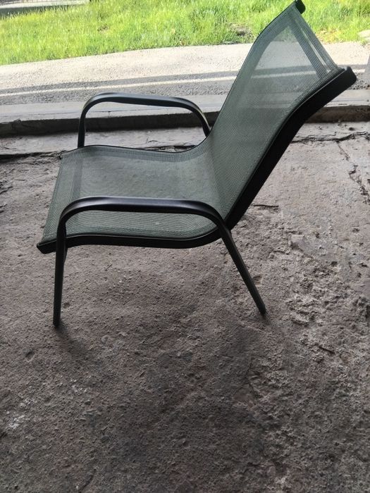 Sprzedam krzesło dziecięce cena 70 zł.