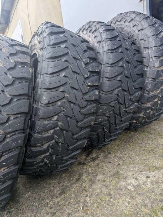 Грязьова гума Toyo Open Country 275/70 R18