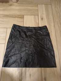 Damska czarna skórzana spódnica marki Amisu w rozmiarze 42/XL