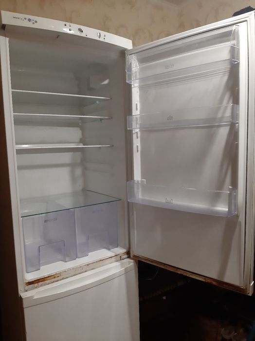 Холодильник Zanussi