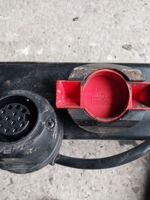 Фаркоп приципне Фольцвашен Туарег 2008р. Ауді  Q7