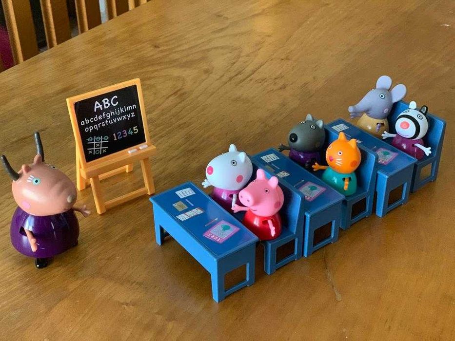 Peppa Pig - Playset Vamos para a Escola