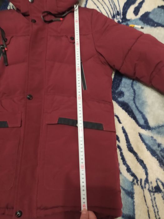 Продам зимнюю куртку на мальчики.